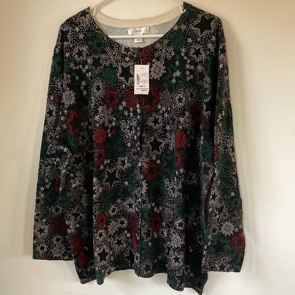 Women's Long Sleeve Holiday Star Print Top - Black/Green/Red